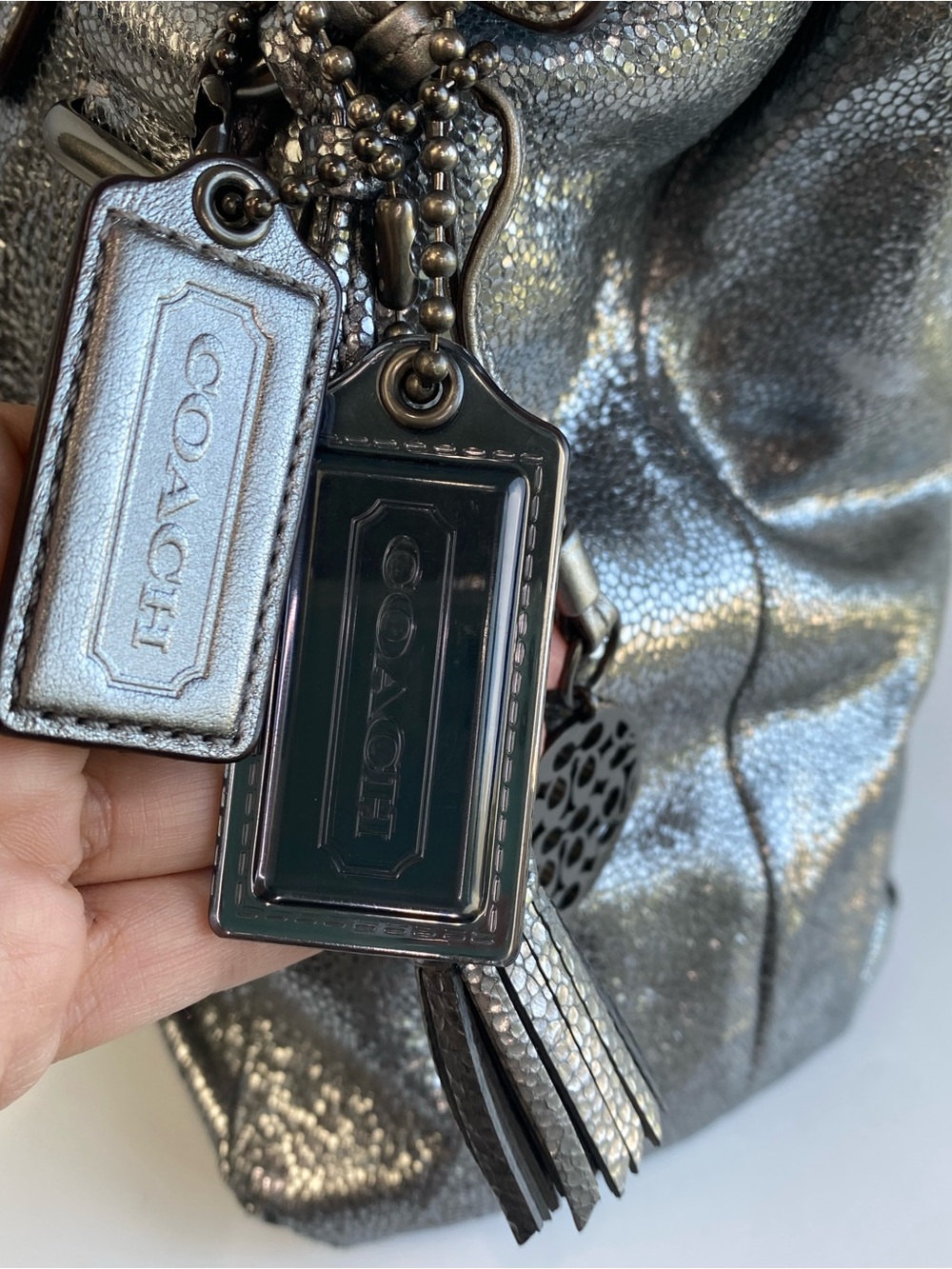 Coach XL Limited Edition Metallic Turnlock Silver Carryall Shoulder Bag - Picture 3 of 16